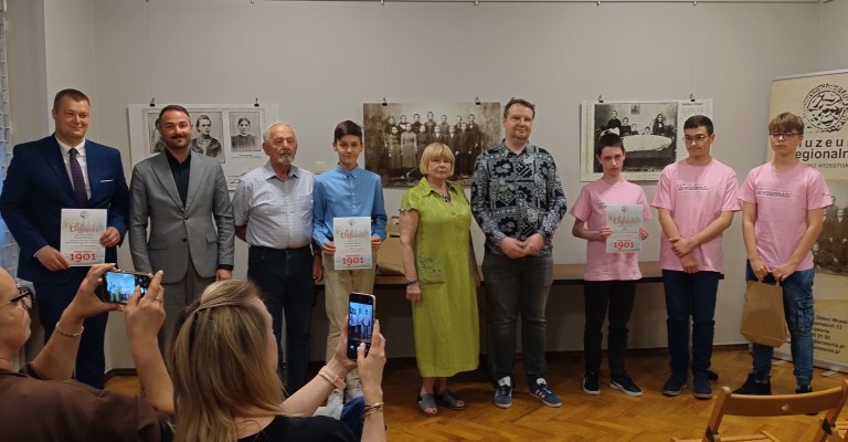 NAGRODY W KONKURSIE HISTORYCZNYM WTK